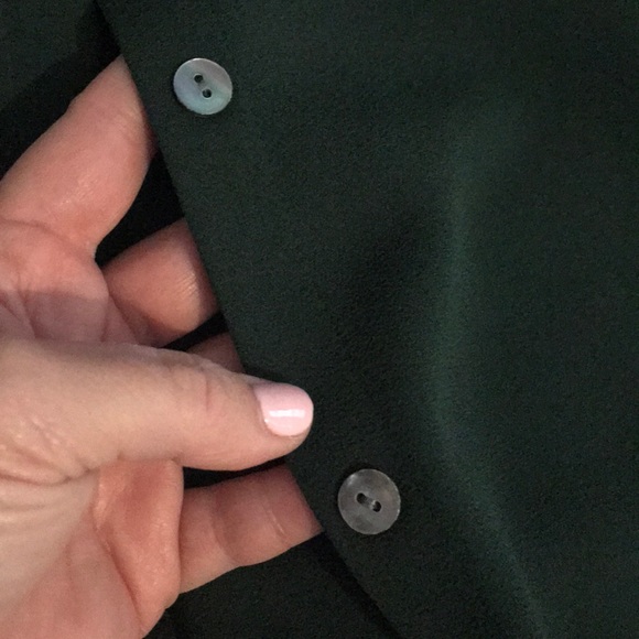 J. Jill hunter green blouse, size Medium - Picture 5 of 5